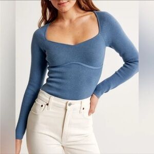 Abercrombie & Fitch long sleeve sweetheart neckline sweater